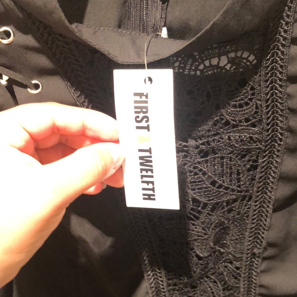 Blouse - Picture 7 of 8